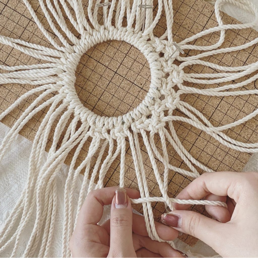 CRAFT MORNING 冬のマクラメリース Winter Macrame Wreath – Artbar